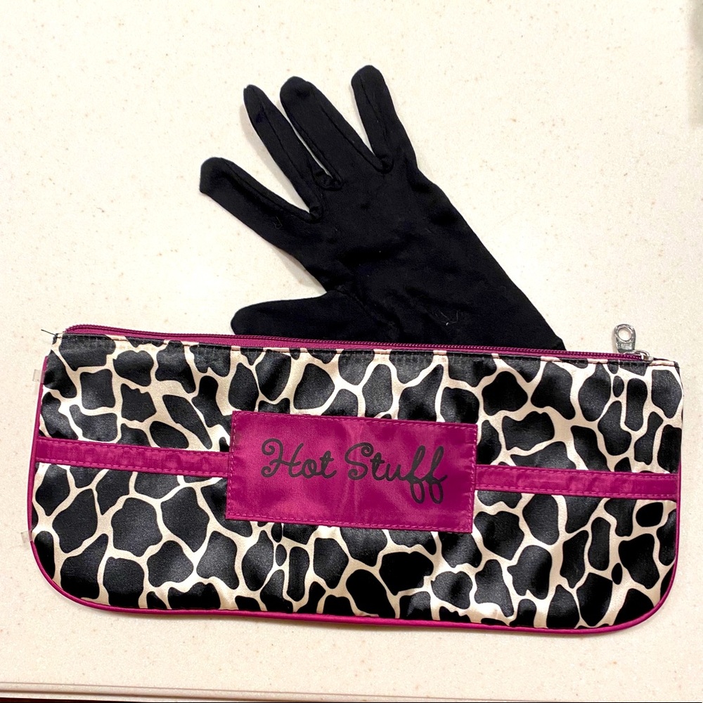 Hot tools travel case and glove